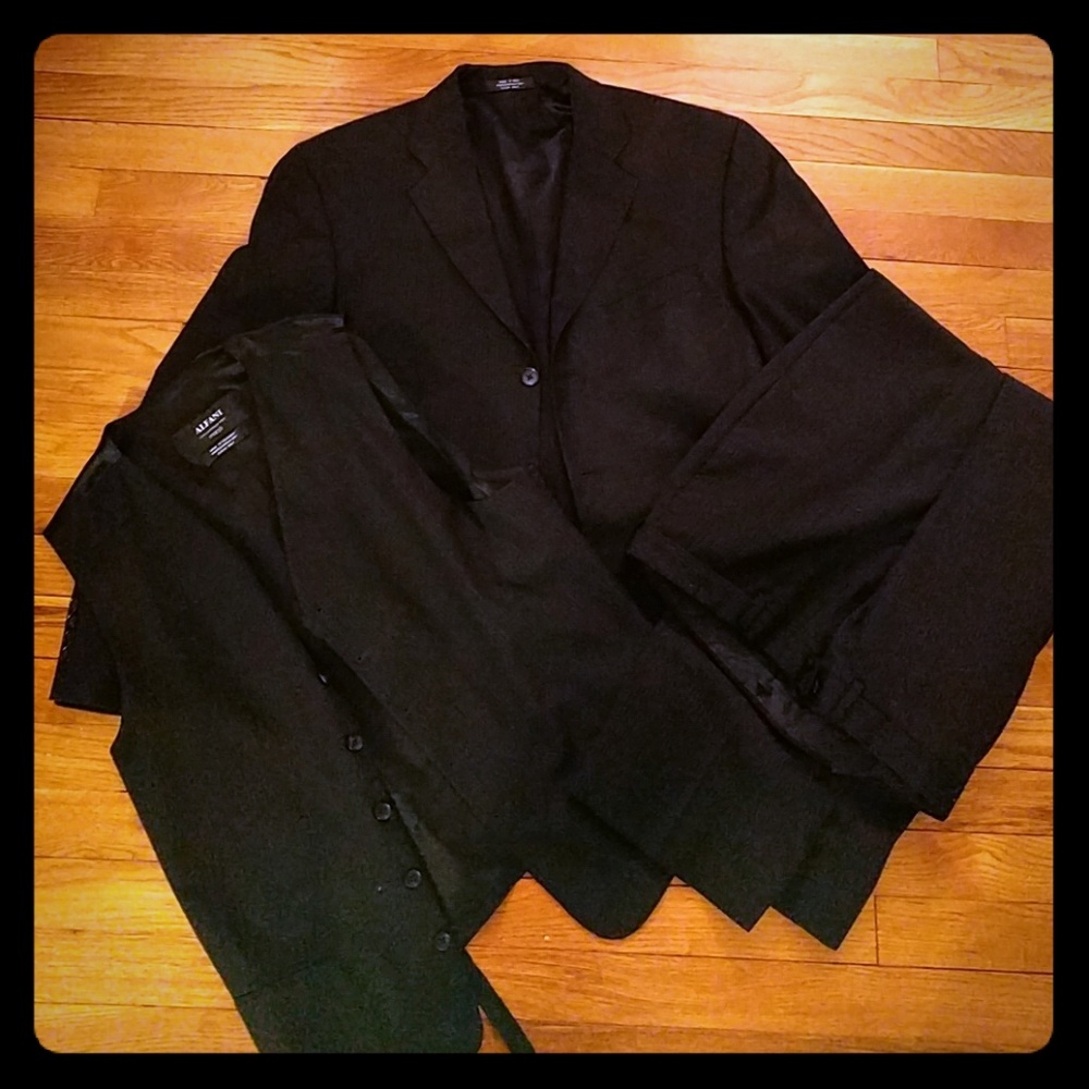 Alfani 3 piece pinstriped suit